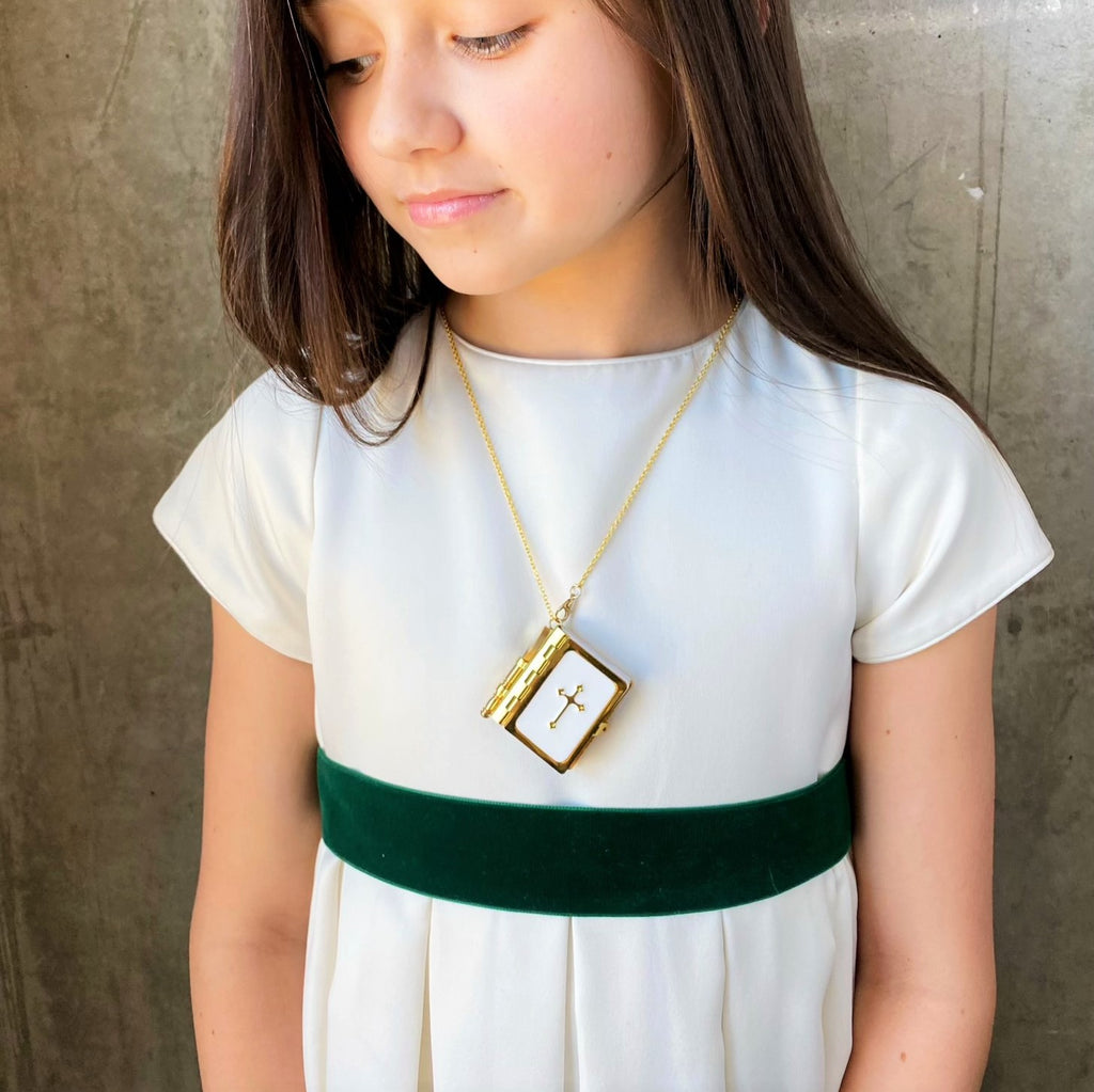 Christian Miniature Readable Bible Necklace With Detachable Magnifying Glass®